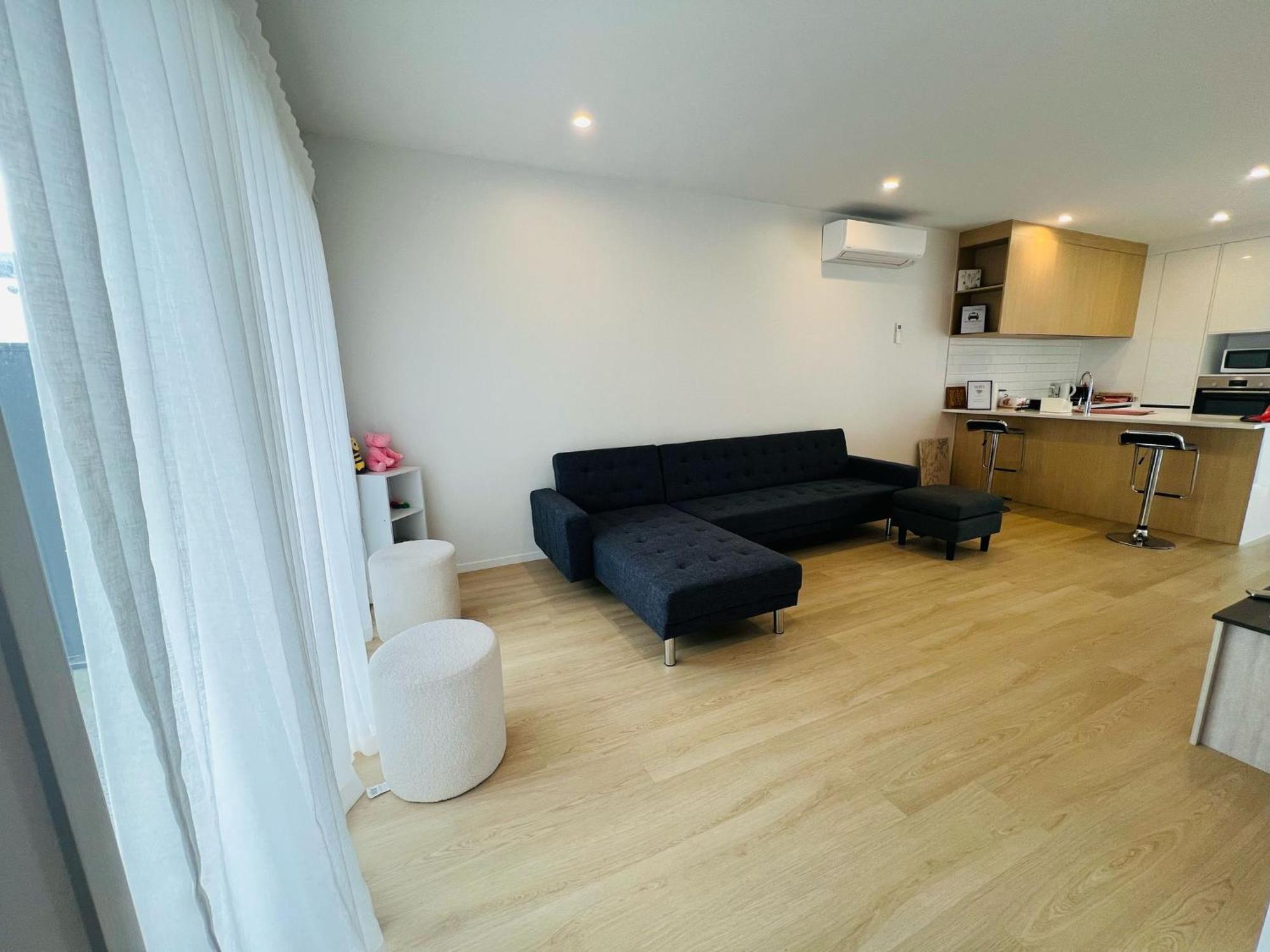 Central Modern 3-Bedroom,3- Bathroom House With Patio And Carpark- Lower Hutt City Centre ภายนอก รูปภาพ